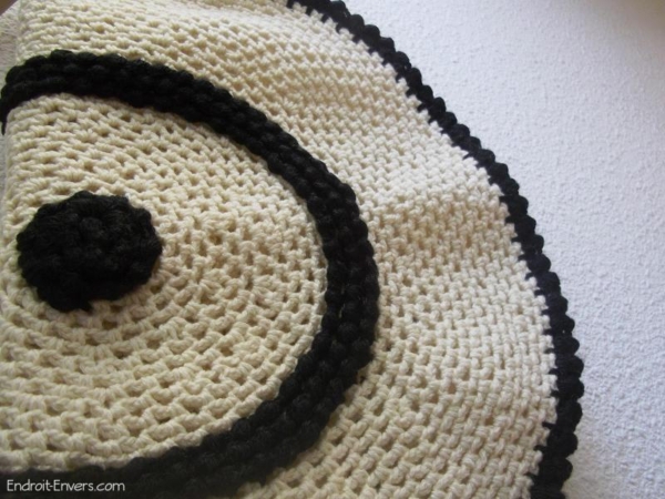 taie coussin en crochet noir et blanc