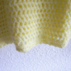 Poncho enfant jaune en laine