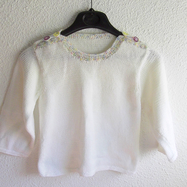 pull blanc bébé fait main