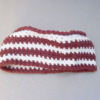 Bonnet rayé rouge et blanc