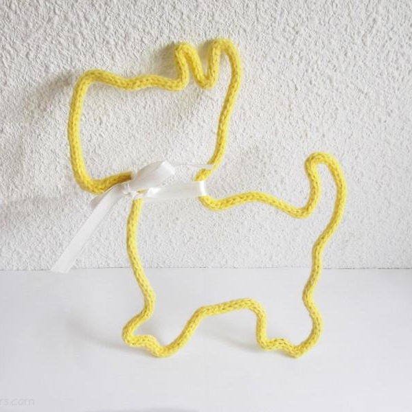 chien tricotin
