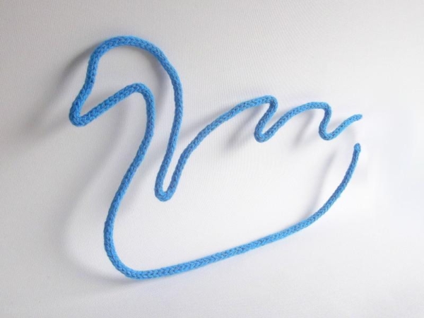 cygne tricotin bleu