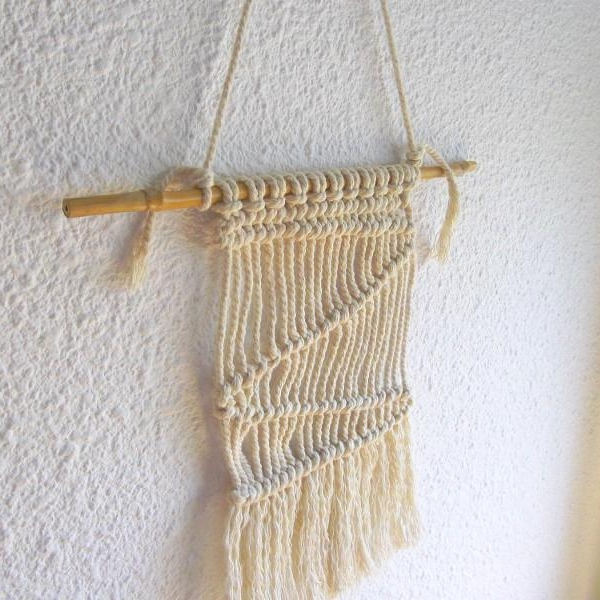 mini macramé sur bambou