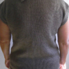 pull marron sans manches