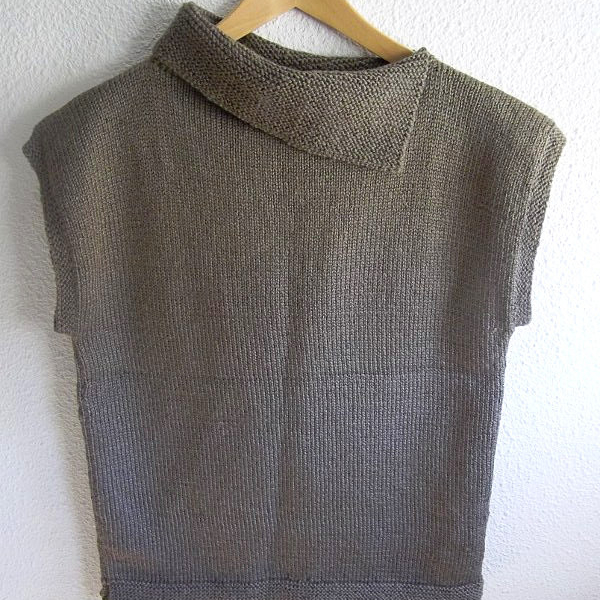 pull marron sans manches